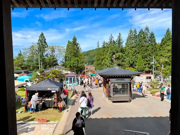 青龍寺(昭和大仏)(青森県)