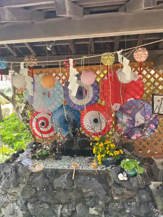 虻田神社の手水舎