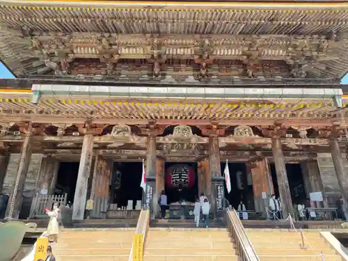 金峯山寺の本殿