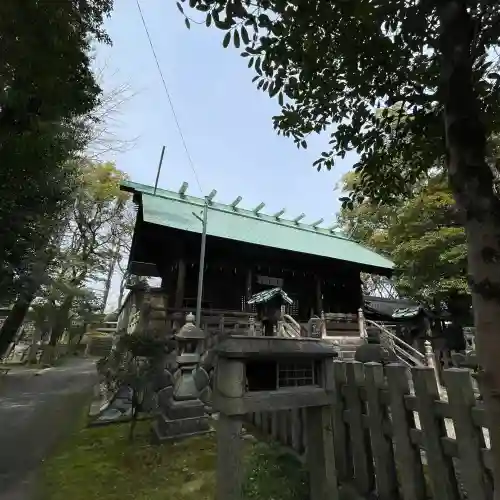 若宮神明社の{uncategorized: "未分類", other: "その他", undefined: "問題あり", building: "その他建物", grave: "お墓", sacred_gate: "鳥居", guardian: "狛犬", statue: "像", buddha: "仏像", history: "歴史", nature: "自然", garden: "庭園", animal: "動物", pagoda: "塔", temizu: "手水舎", mountain_gate: "山門・神門", sanctuary: "本殿・本堂", subordinate: "末社・摂社", art: "芸術", scenery: "景色", jizo: "地蔵", ema: "絵馬", goshuin: "御朱印", omikuji: "おみくじ", items: "授与品その他", amulet: "お守り", goshuincho: "御朱印帳", eats: "食事", festival: "お祭り", votive_dance: "神楽", shichigosan: "七五三参", wedding: "結婚式", experience: "体験その他", initially: "初詣", around: "周辺", anti_infection: "感染症対策"}