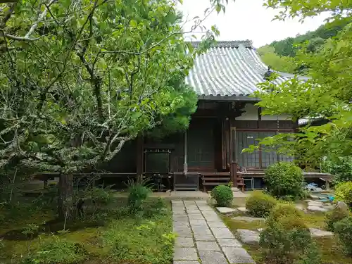 神藏寺の本殿・本堂