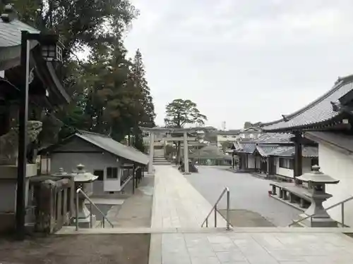 西寒多神社の建物その他