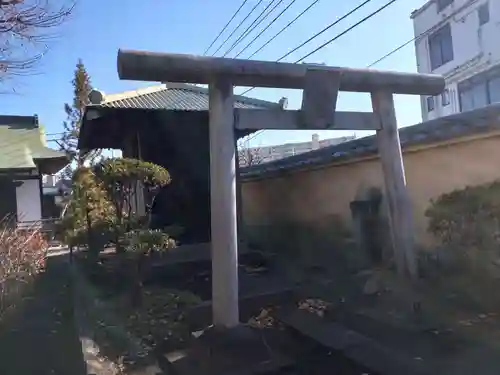 観音寺の鳥居