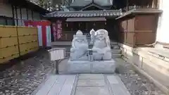 新羅神社の像