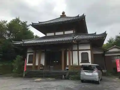満明寺の本殿