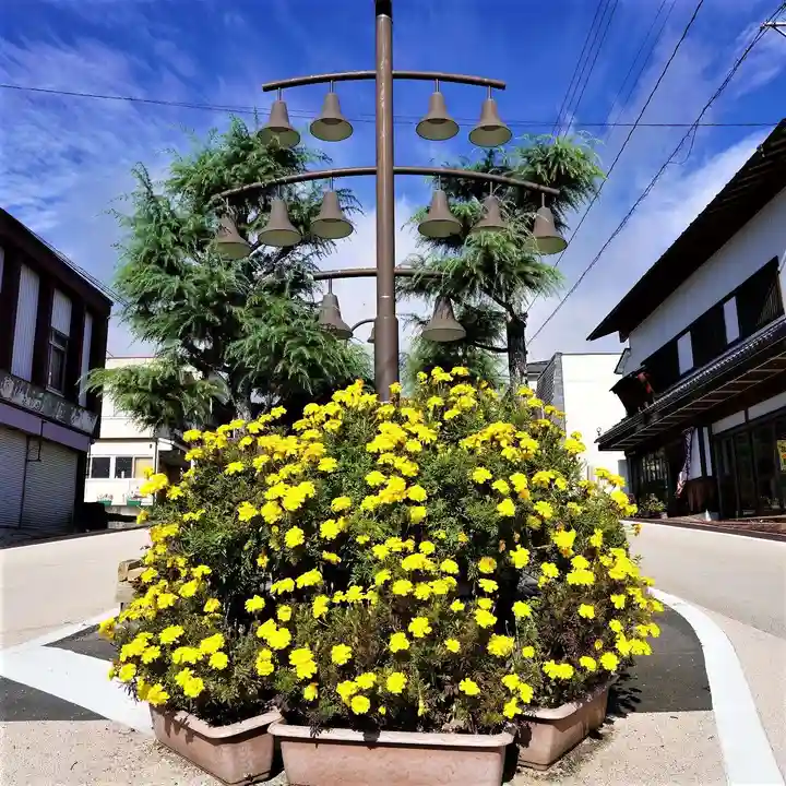 岳温泉神社 の自然