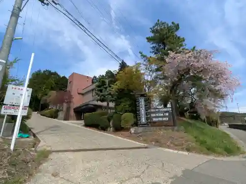 諏訪大社の{uncategorized: "未分類", other: "その他", undefined: "問題あり", building: "その他建物", grave: "お墓", sacred_gate: "鳥居", guardian: "狛犬", statue: "像", buddha: "仏像", history: "歴史", nature: "自然", garden: "庭園", animal: "動物", pagoda: "塔", temizu: "手水舎", mountain_gate: "山門・神門", sanctuary: "本殿・本堂", subordinate: "末社・摂社", art: "芸術", scenery: "景色", jizo: "地蔵", ema: "絵馬", goshuin: "御朱印", omikuji: "おみくじ", items: "授与品その他", amulet: "お守り", goshuincho: "御朱印帳", eats: "食事", festival: "お祭り", votive_dance: "神楽", shichigosan: "七五三参", wedding: "結婚式", experience: "体験その他", initially: "初詣", around: "周辺", anti_infection: "感染症対策"}
