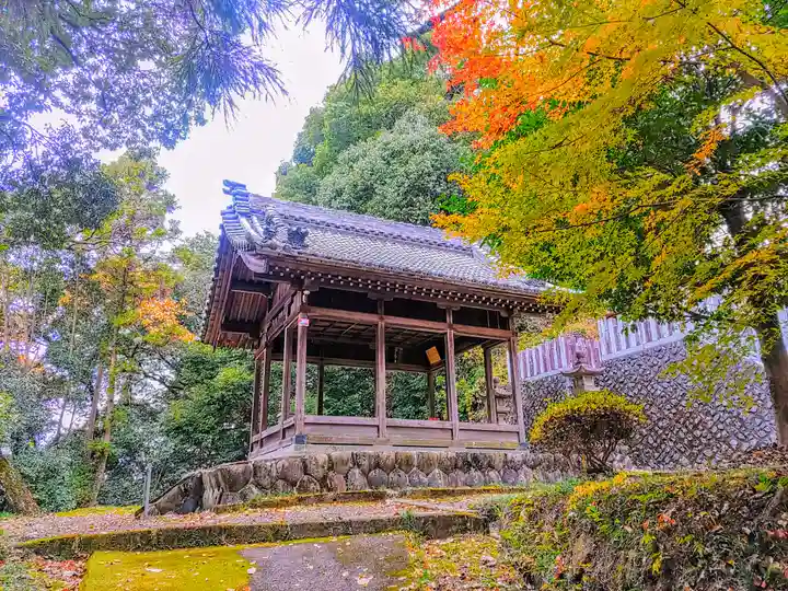 白山社の本殿・本堂