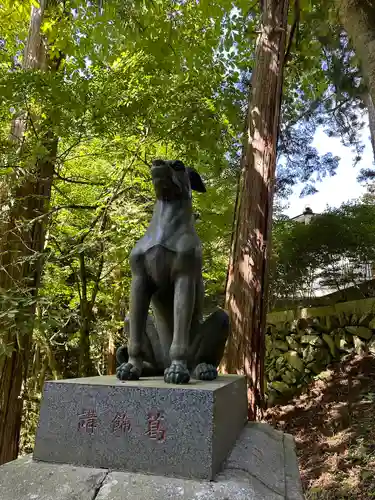 三峯神社の狛犬