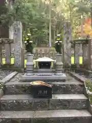 久遠寺の建物その他