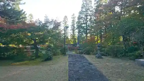 鶏足寺のその他建物