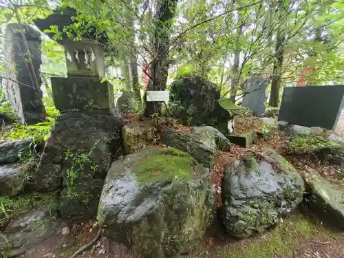 涌釜神社の庭園
