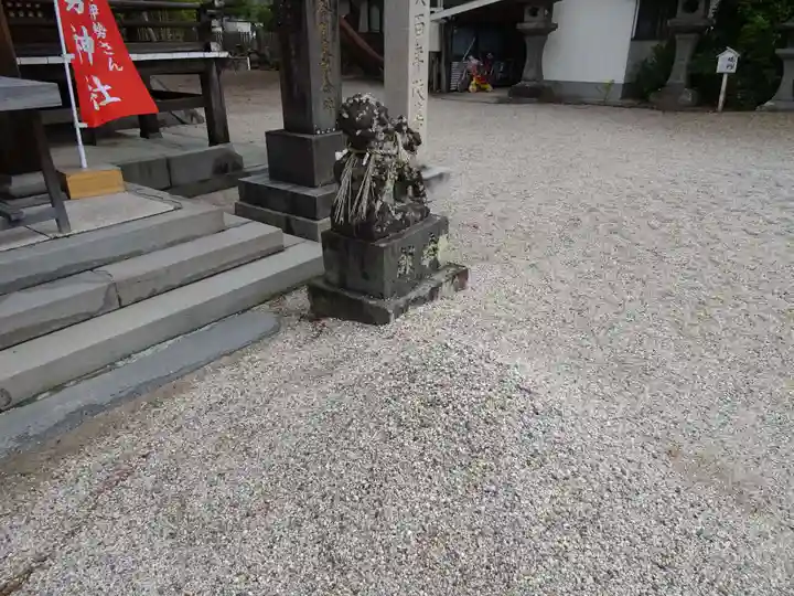 伊勢神社の狛犬