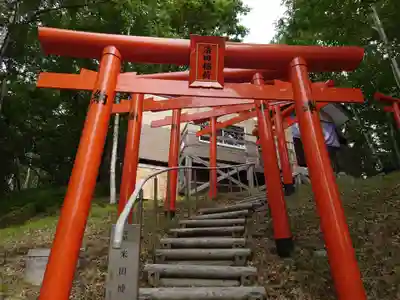 清田稲荷神社の鳥居