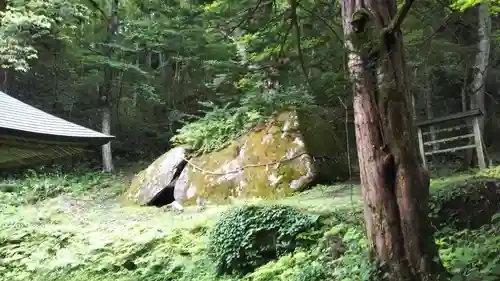 丹内山神社の建物その他