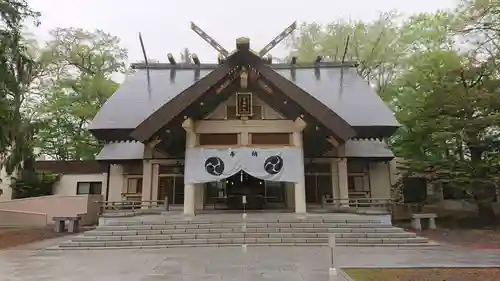 帯廣神社の本殿