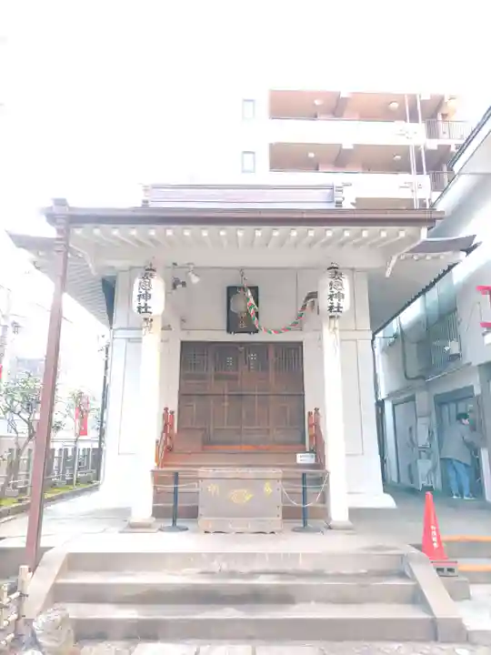 妻戀神社の本殿・本堂
