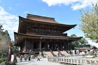 金峯山寺の本殿・本堂