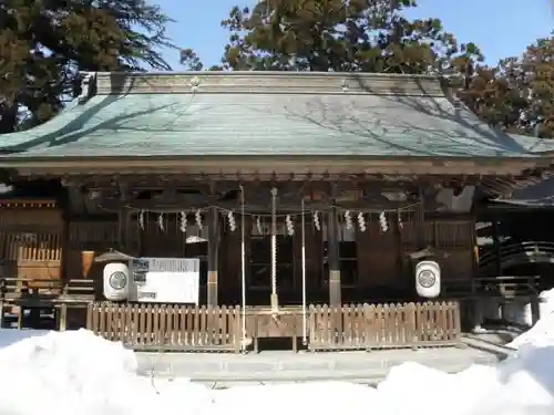 蠶養國神社の本殿