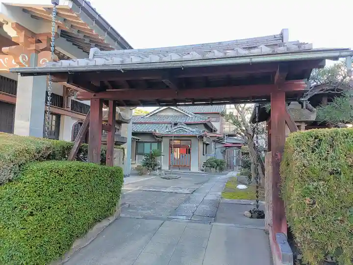 聖運寺の山門・神門