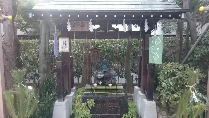 高木神社の手水舎