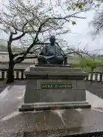 山内神社の{uncategorized: "未分類", other: "その他", undefined: "問題あり", building: "その他建物", grave: "お墓", sacred_gate: "鳥居", guardian: "狛犬", statue: "像", buddha: "仏像", history: "歴史", nature: "自然", garden: "庭園", animal: "動物", pagoda: "塔", temizu: "手水舎", mountain_gate: "山門・神門", sanctuary: "本殿・本堂", subordinate: "末社・摂社", art: "芸術", scenery: "景色", jizo: "地蔵", ema: "絵馬", goshuin: "御朱印", omikuji: "おみくじ", items: "授与品その他", amulet: "お守り", goshuincho: "御朱印帳", eats: "食事", festival: "お祭り", votive_dance: "神楽", shichigosan: "七五三参", wedding: "結婚式", experience: "体験その他", initially: "初詣", around: "周辺", anti_infection: "感染症対策"}