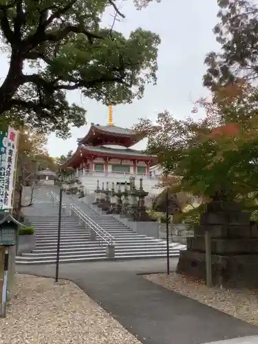 八事山 興正寺の塔