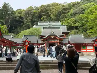 霧島神宮の{uncategorized: "未分類", other: "その他", undefined: "問題あり", building: "その他建物", grave: "お墓", sacred_gate: "鳥居", guardian: "狛犬", statue: "像", buddha: "仏像", history: "歴史", nature: "自然", garden: "庭園", animal: "動物", pagoda: "塔", temizu: "手水舎", mountain_gate: "山門・神門", sanctuary: "本殿・本堂", subordinate: "末社・摂社", art: "芸術", scenery: "景色", jizo: "地蔵", ema: "絵馬", goshuin: "御朱印", omikuji: "おみくじ", items: "授与品その他", amulet: "お守り", goshuincho: "御朱印帳", eats: "食事", festival: "お祭り", votive_dance: "神楽", shichigosan: "七五三参", wedding: "結婚式", experience: "体験その他", initially: "初詣", around: "周辺", anti_infection: "感染症対策"}