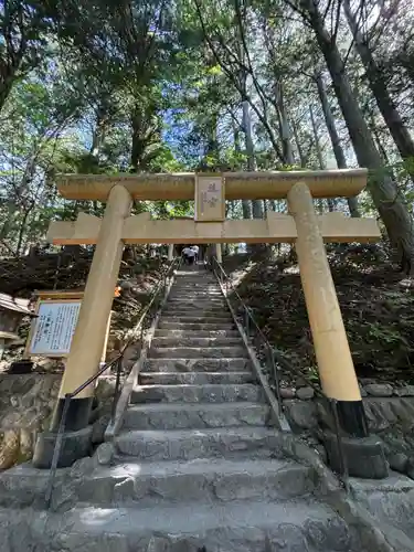 三峯神社の鳥居