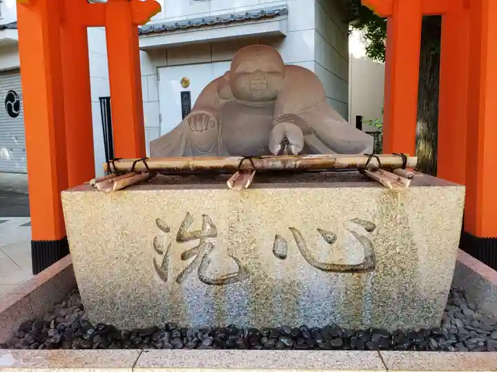 穴八幡宮の手水舎