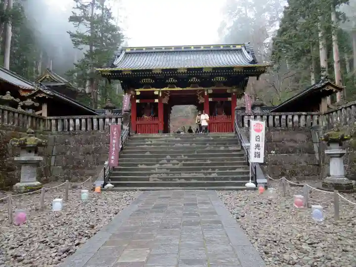 輪王寺の山門・神門