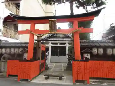 観亀稲荷神社(觀亀神社)の鳥居