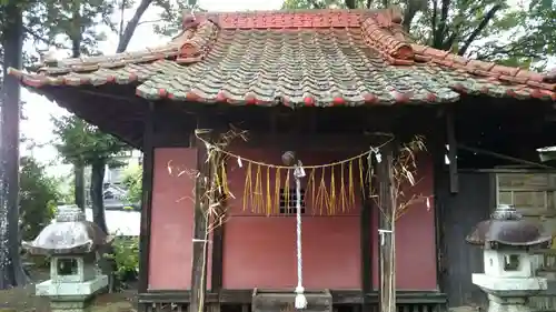 稲荷神社の本殿