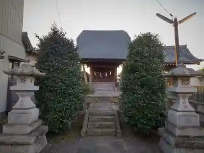雷稲荷神社の本殿・本堂