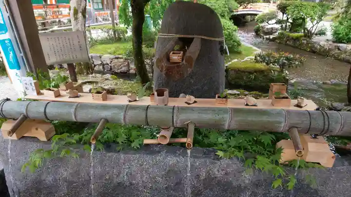 賀茂別雷神社(上賀茂神社)の手水舎