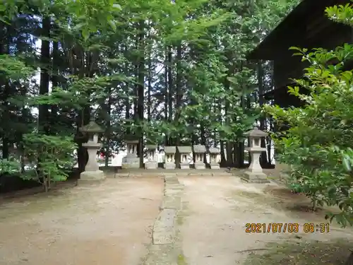 滑川神社 - 仕事と子どもの守り神の末社