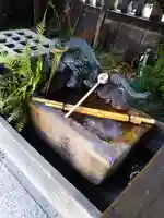 満足稲荷神社の手水舎