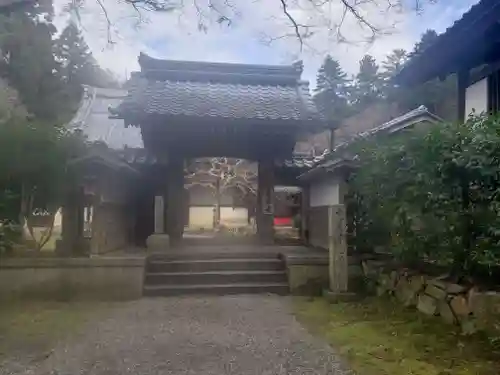 吸湖山　青岸寺の山門・神門