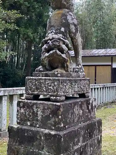 倭文神社の狛犬