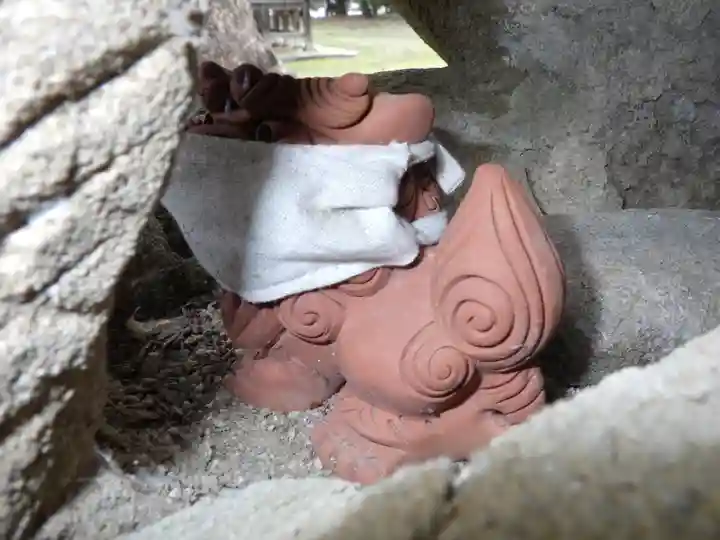 小鴨神社の狛犬