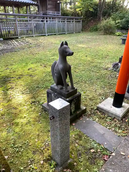 与次郎稲荷神社の狛犬