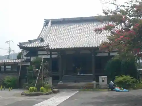 本興寺の本殿・本堂