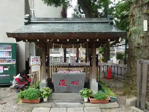 高円寺氷川神社の手水