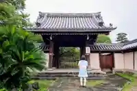 上宮寺の山門・神門