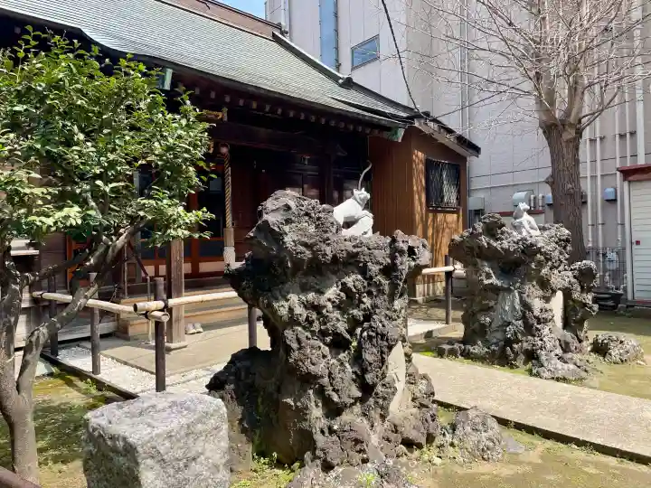 稲荷神社の{uncategorized: "未分類", other: "その他", undefined: "問題あり", building: "その他建物", grave: "お墓", sacred_gate: "鳥居", guardian: "狛犬", statue: "像", buddha: "仏像", history: "歴史", nature: "自然", garden: "庭園", animal: "動物", pagoda: "塔", temizu: "手水舎", mountain_gate: "山門・神門", sanctuary: "本殿・本堂", subordinate: "末社・摂社", art: "芸術", scenery: "景色", jizo: "地蔵", ema: "絵馬", goshuin: "御朱印", omikuji: "おみくじ", items: "授与品その他", amulet: "お守り", goshuincho: "御朱印帳", eats: "食事", festival: "お祭り", votive_dance: "神楽", shichigosan: "七五三参", wedding: "結婚式", experience: "体験その他", initially: "初詣", around: "周辺", anti_infection: "感染症対策"}