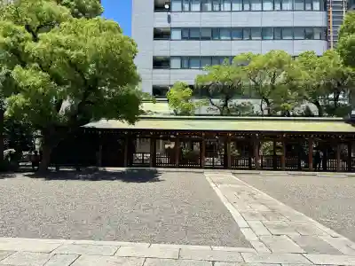 坐摩神社の{uncategorized: "未分類", other: "その他", undefined: "問題あり", building: "その他建物", grave: "お墓", sacred_gate: "鳥居", guardian: "狛犬", statue: "像", buddha: "仏像", history: "歴史", nature: "自然", garden: "庭園", animal: "動物", pagoda: "塔", temizu: "手水舎", mountain_gate: "山門・神門", sanctuary: "本殿・本堂", subordinate: "末社・摂社", art: "芸術", scenery: "景色", jizo: "地蔵", ema: "絵馬", goshuin: "御朱印", omikuji: "おみくじ", items: "授与品その他", amulet: "お守り", goshuincho: "御朱印帳", eats: "食事", festival: "お祭り", votive_dance: "神楽", shichigosan: "七五三参", wedding: "結婚式", experience: "体験その他", initially: "初詣", around: "周辺", anti_infection: "感染症対策"}