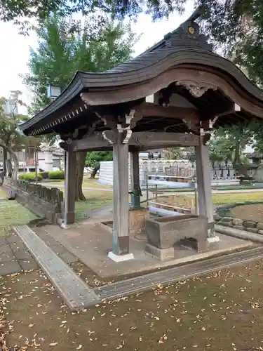 梅岩寺の手水舎