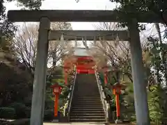 穴八幡宮の鳥居