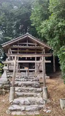 井戸鐘乳穴神社(岡山県)