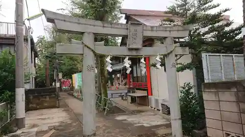 久富稲荷神社の鳥居